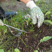 Load image into Gallery viewer, Gift for Horticulturist Garden Hand Weeder Gardening Tool for Weeding Your Garden