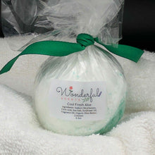 Load image into Gallery viewer, Cool Fresh Aloe Bath Bomb 4.5oz