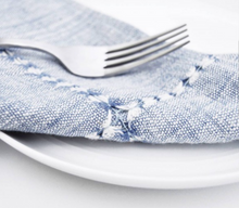 Load image into Gallery viewer, Set of 4 Hand Woven Pulled Dinner Napkins Eco-Friendly Beauty And Health For Cookers