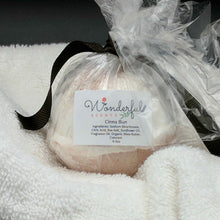 Load image into Gallery viewer, Cinna Bun Bath Bomb 4.5oz

