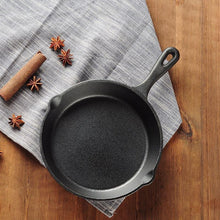 Load image into Gallery viewer, Whism Professional Chef Cast Iron Skillet Pan Beauty And Health For Cookers
